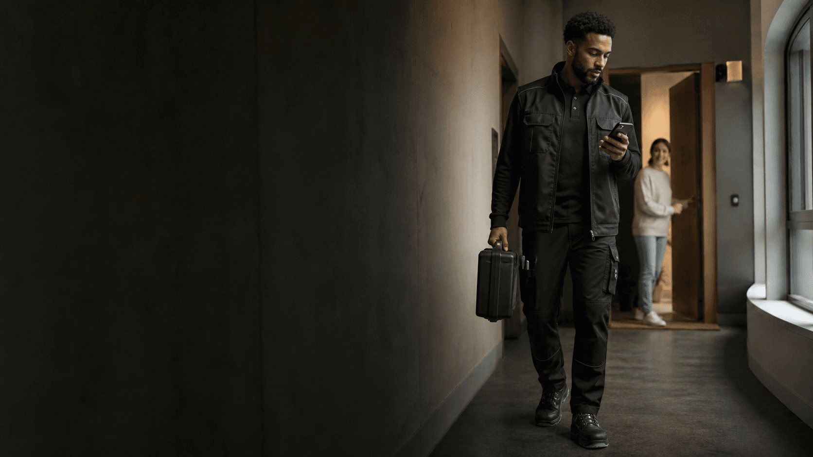 Independent XIONA expert arriving prepared for a home service